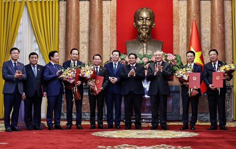 Trao các quyết định Phó Thủ tướng và các Bộ trưởng - ảnh 4