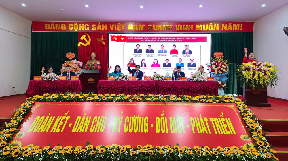Nữ Bí thư Đảng uỷ xã Xuân Sơn Cao Thị Hào tái trúng cử nhiệm kỳ 2025-2030 - ảnh 8
