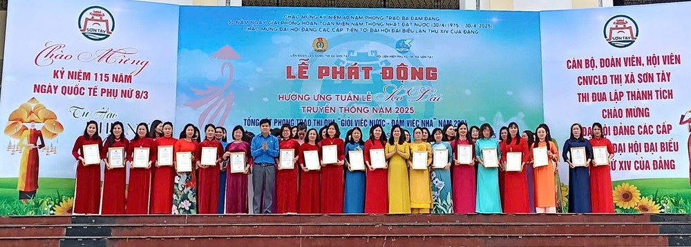 Sơn Tây: Hàng nghìn người tham gia hưởng ứng “Tuần lễ Áo dài” năm 2025 - ảnh 8