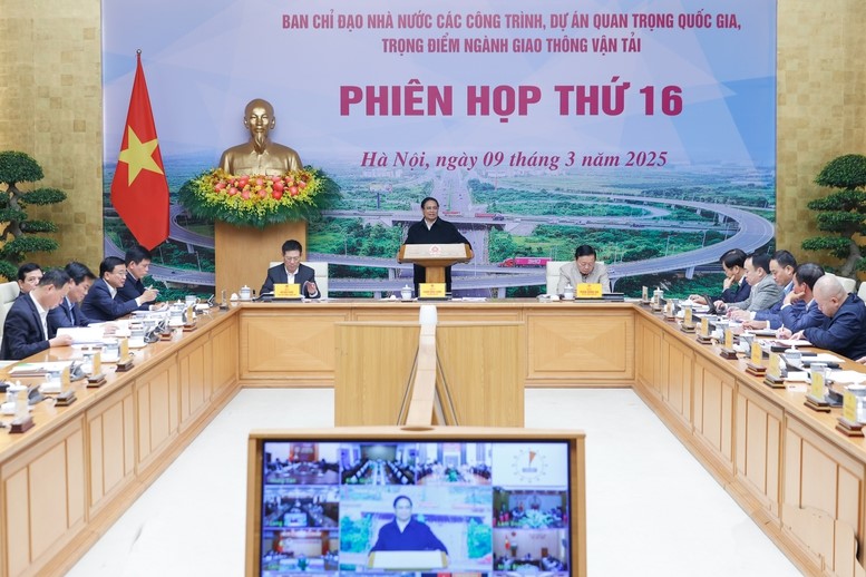 Năm 2025, hoàn thành mục tiêu có ít nhất 3.000km cao tốc và 1.000km đường ven biển - ảnh 2