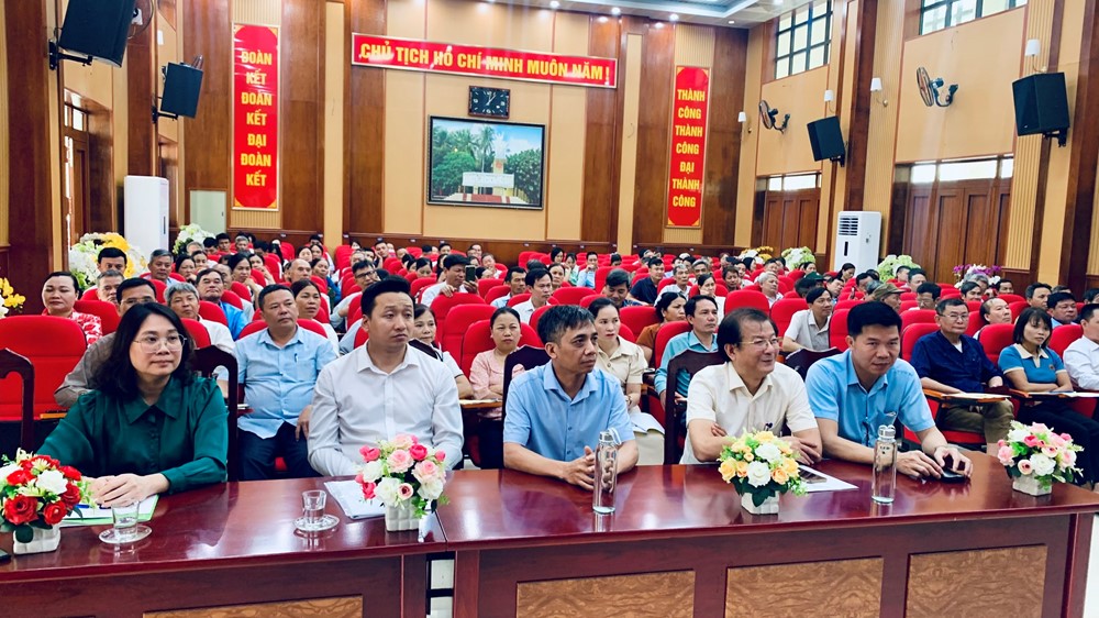 Các chuyên gia, nhà khoa học giải đáp và cung cấp kiến thúc cho hơn 200 nhà nông - ảnh 1