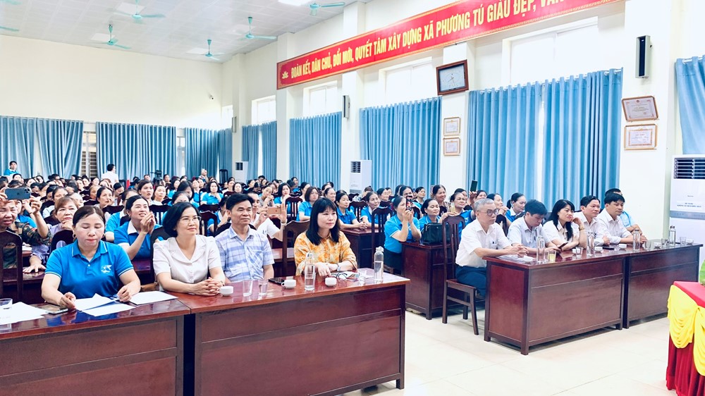 Phụ nữ Ứng Hoà được nâng cao hiểu biết về cơ chế, chính sách hỗ trợ hợp tác xã - ảnh 1