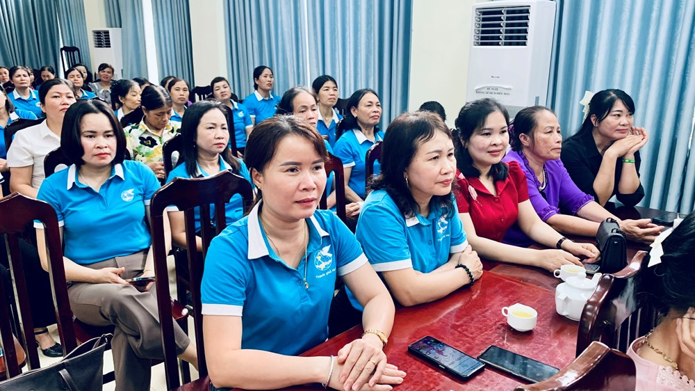 Phụ nữ Ứng Hoà được nâng cao hiểu biết về cơ chế, chính sách hỗ trợ hợp tác xã - ảnh 4