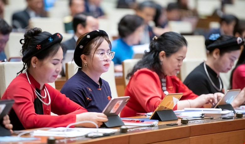 Ổn định kinh tế vĩ mô, kiểm soát lạm phát trong mục tiêu đề ra - ảnh 2