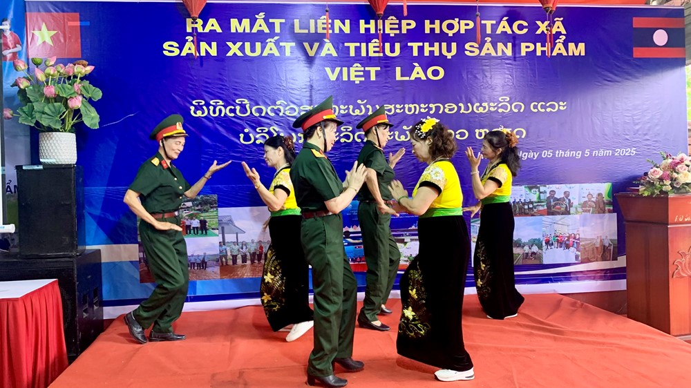 Ra mắt Liên hiệp HTX sản xuất và tiêu thụ sản phẩm Việt - Lào - ảnh 3
