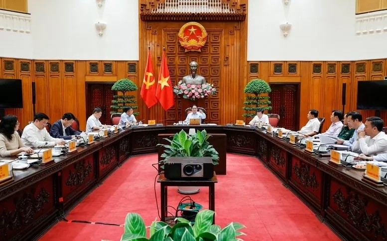 Thủ tướng đề nghị rà soát các chính sách về quyền sở hữu tài sản, quyền tự do kinh doanh - ảnh 2