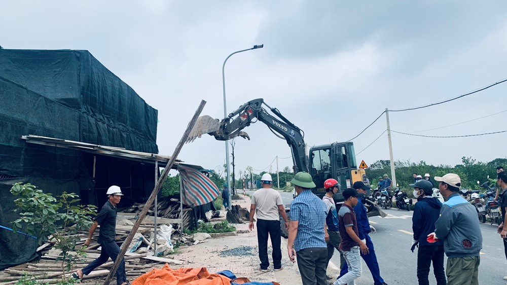 Xã Đông La xử lý “nóng” các công trình mới phát sinh vi phạm xây dựng trên đất nông nghiệp - ảnh 8