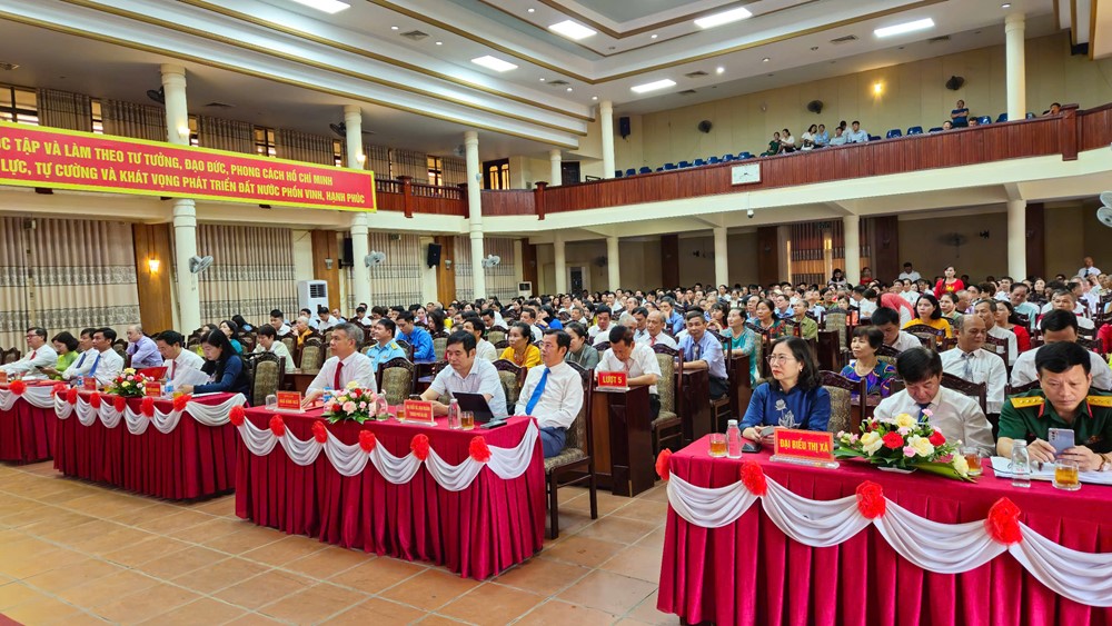 Sơn Tây phát động phong trào và ra mắt nền tảng “Bình dân học vụ số” - ảnh 1
