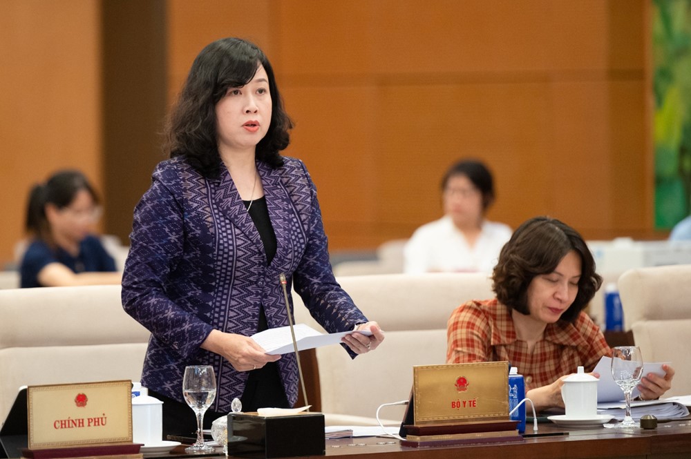 Ủy ban Thường vụ Quốc hội thống nhất bỏ quy định “sinh một hoặc hai con“ - ảnh 1
