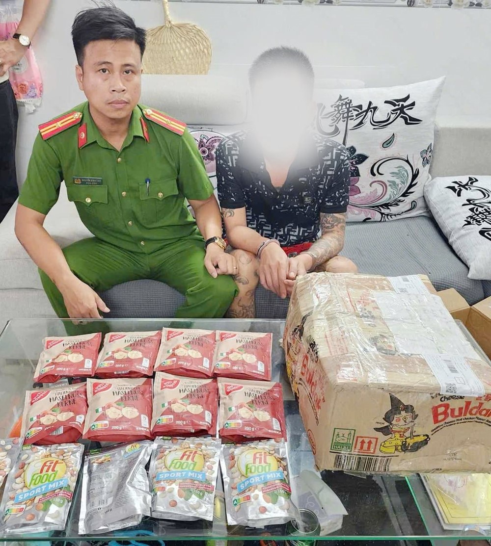 Lực lượng Hải quan cửa khẩu Nội Bài chủ trì triệt phá 2 vụ án ma tuý - ảnh 2