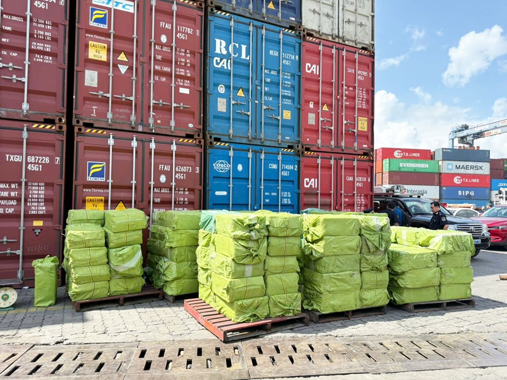 Phát hiện hơn 84.000 bao thuốc lá điếu nhãn hiệu Marlboro không rõ nguồn gốc - ảnh 6