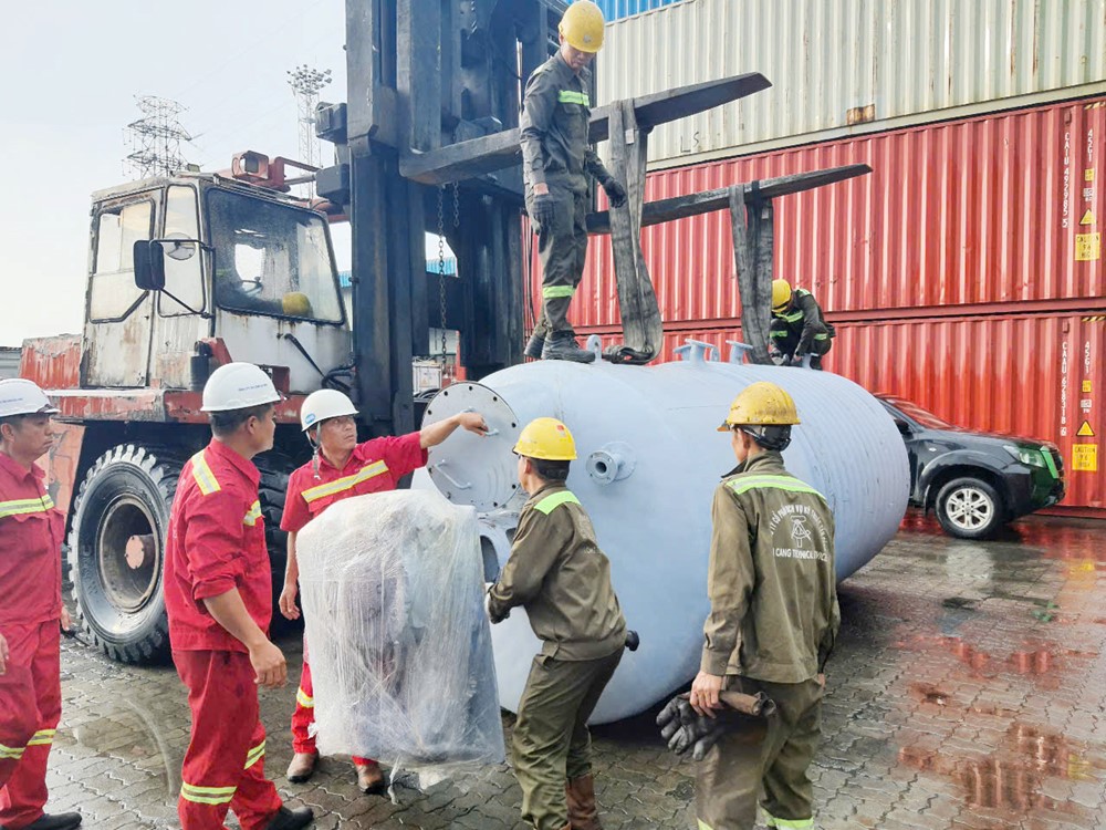 Phát hiện hơn 84.000 bao thuốc lá điếu nhãn hiệu Marlboro không rõ nguồn gốc - ảnh 2