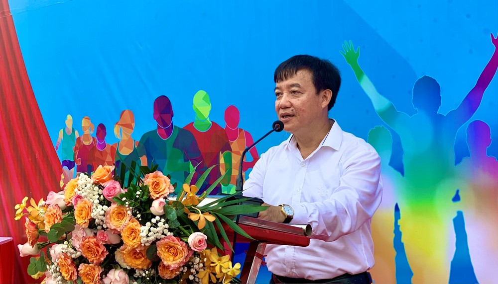 Sơn Tây: 1.500 người tham gia hưởng ứng Ngày chạy Olympic Vì sức khoẻ toàn dân - ảnh 1