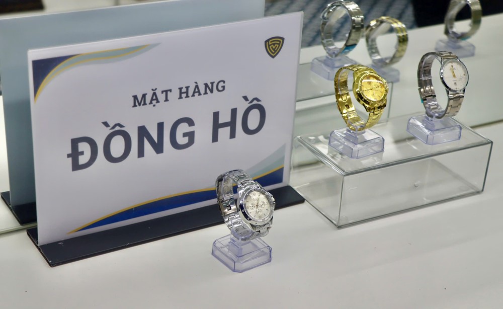 Nhận diện hơn 300 sản phẩm vi phạm trong tháng cao điểm xử lý hàng giả - ảnh 3