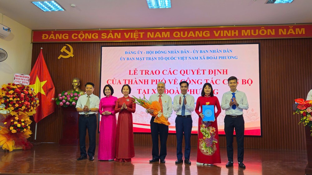 Công bố các chức danh lãnh đạo Xã Đoài Phương  - ảnh 5