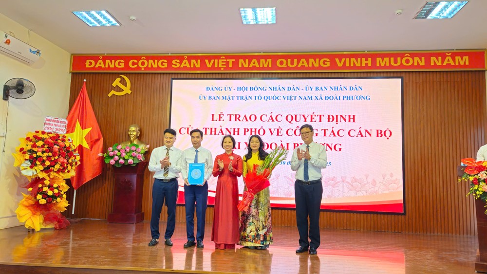 Công bố các chức danh lãnh đạo Xã Đoài Phương  - ảnh 3