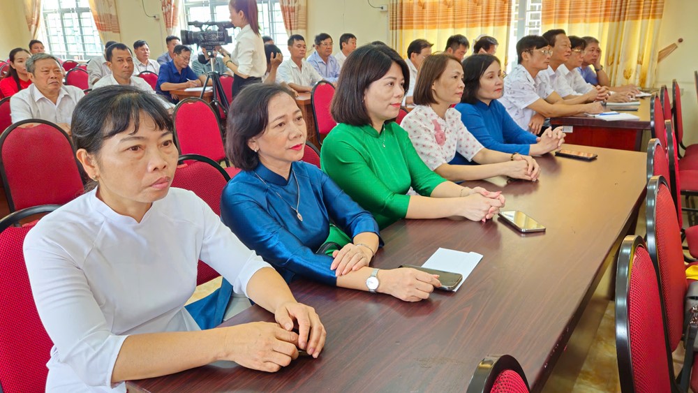 Công bố các chức danh lãnh đạo Xã Đoài Phương  - ảnh 7