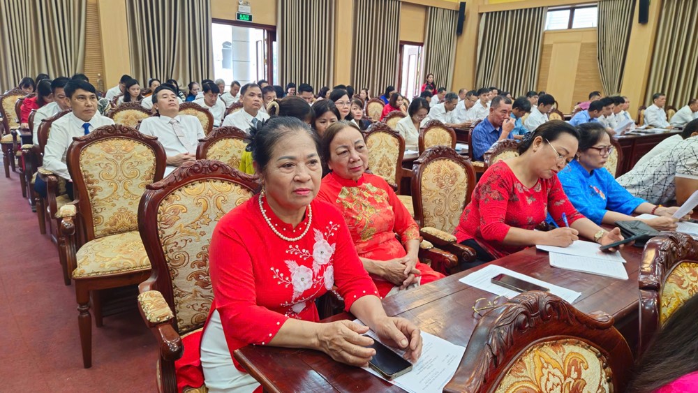 Kỳ họp thứ nhất, HĐND xã Hoài Đức: Hoàn thiện các chức danh nhân sự - ảnh 6
