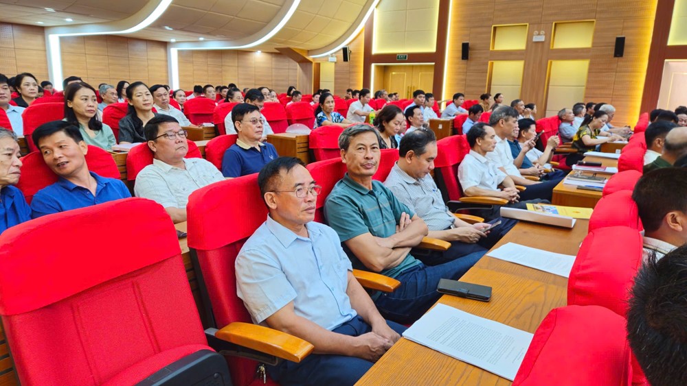 Đoàn đại biểu Quốc hội thành phố Hà Nội tiếp xúc cử tri tại 11 xã, phường mới - ảnh 9
