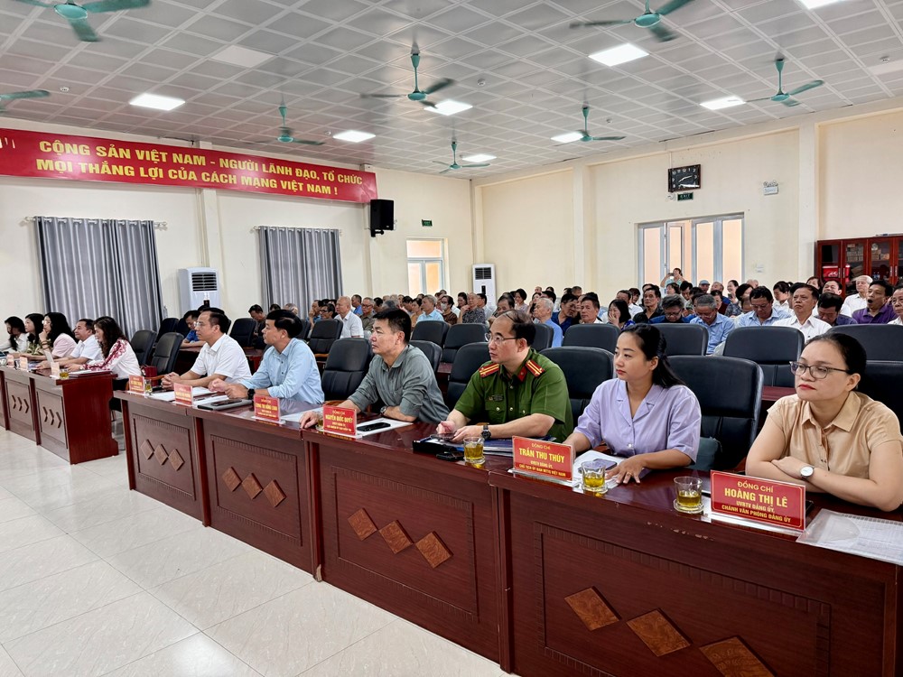 Đoàn đại biểu Quốc hội thành phố Hà Nội tiếp xúc cử tri tại 11 xã, phường mới - ảnh 3