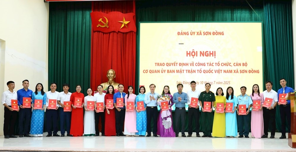 Ủy ban MTTQ Việt Nam xã Sơn Đồng phát động thi đua cao điểm - ảnh 3