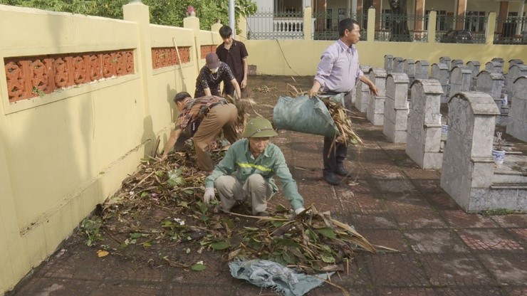 Xã Ứng Hoà ra quân tổng vệ sinh môi trường tại 7 nghĩa trang liệt sĩ - ảnh 6