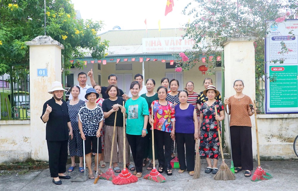 Phường Tùng Thiện ra quân tổng vệ sinh môi trường “Ngày cuối tuần xanh“ - ảnh 7