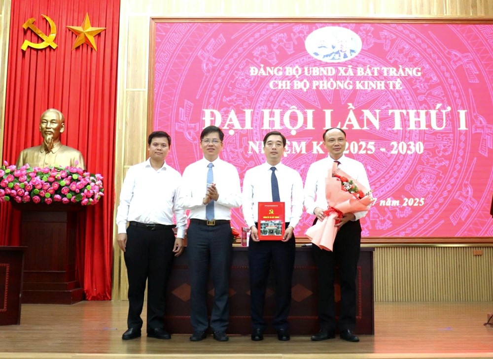 Xã Bát Tràng: Các chi bộ trực thuộc Đảng bộ UBND xã tổ chức Đại hội lần thứ I - ảnh 2