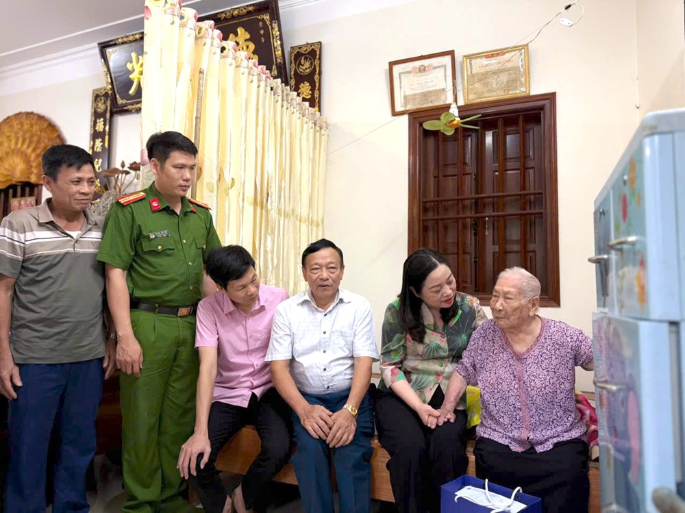 Xã Vân Đình triển khai các hoạt động tri ân người có công - ảnh 4