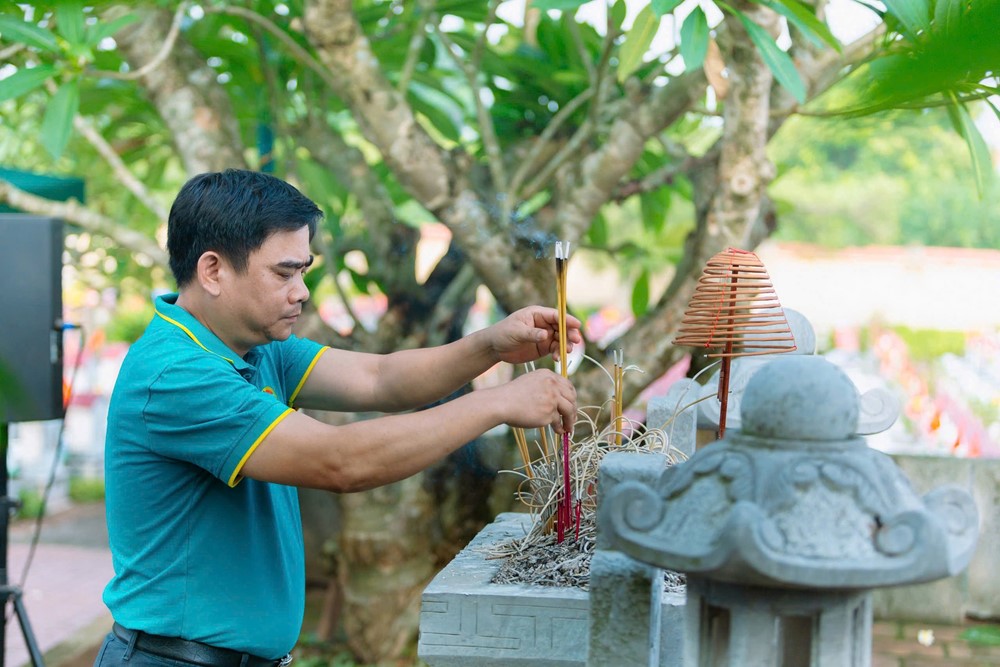 Nông dân, phụ nữ xã Gia Lâm triển khai nhiều hoạt động tri ân người có công - ảnh 1