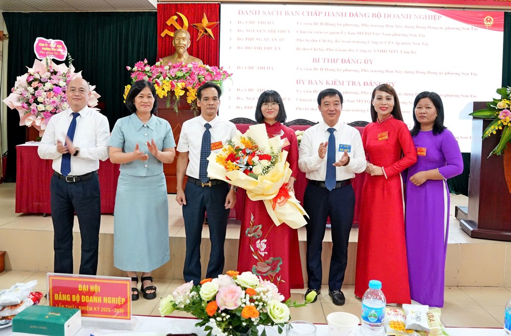 Đảng bộ Doanh nghiệp phường Sơn Tây: Phấn đấu doanh thu hàng năm tăng bình quân 7,5% trở lên - ảnh 5