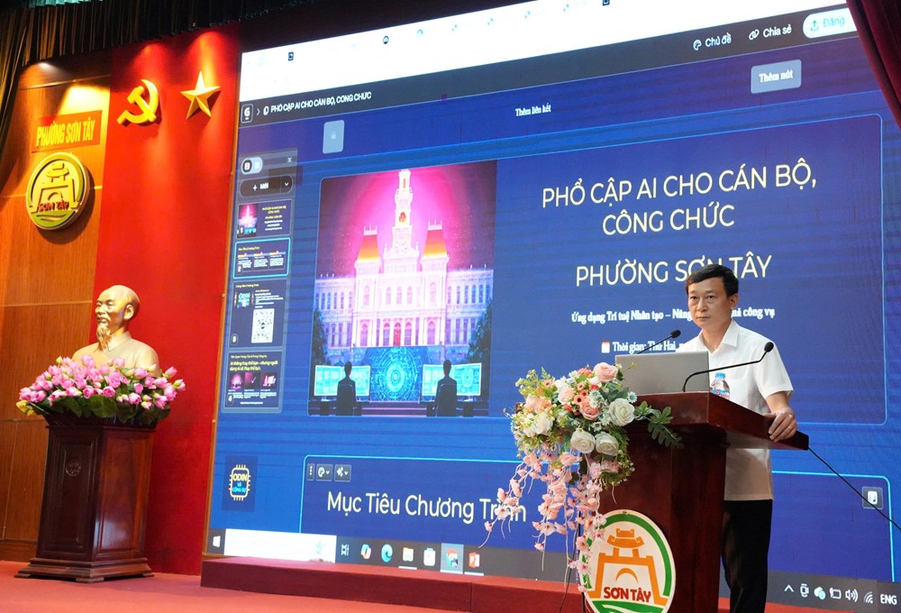 Phường Sơn Tây nâng cao năng lực cho cán bộ viên chức về chuyển đổi số - ảnh 1