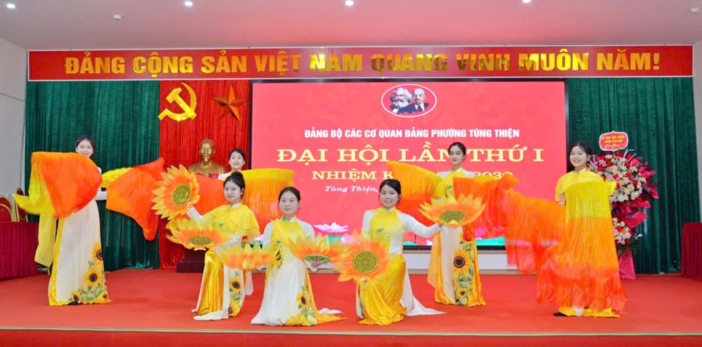 Đảng bộ các cơ quan Đảng phường Tùng Thiện đại hội lần thứ nhất - ảnh 2
