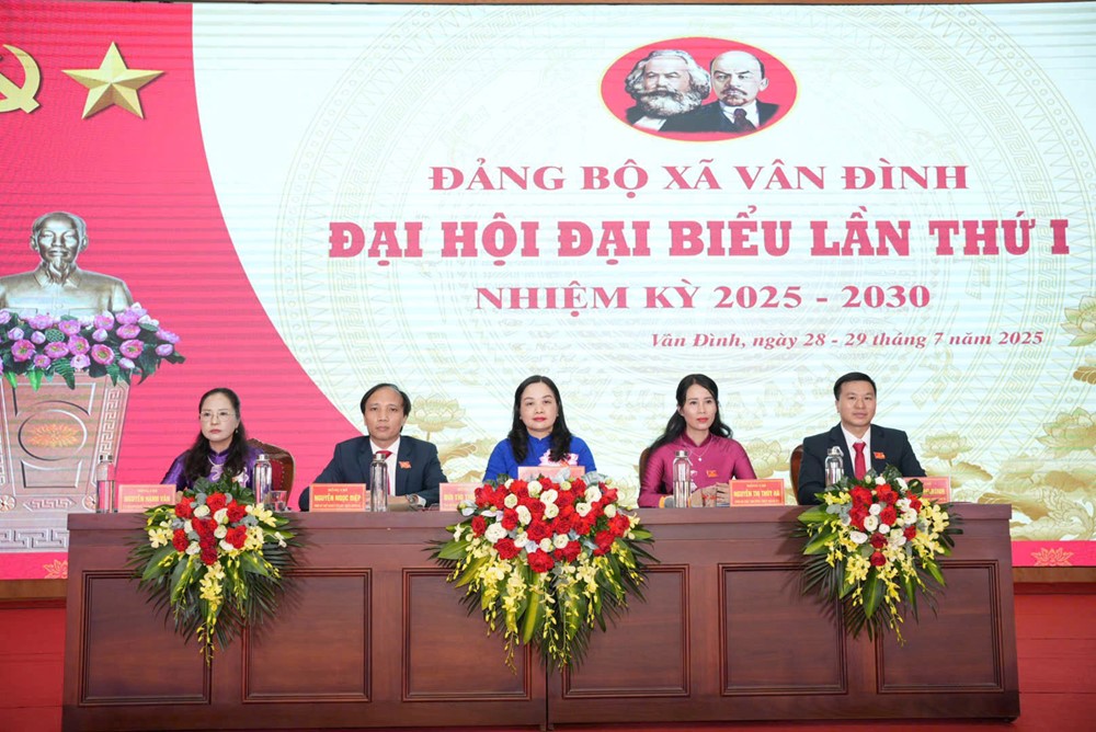 Đại hội đại biểu Đảng bộ xã Vân Đình lần thứ I diễn ra 28 và 29/7 - ảnh 2