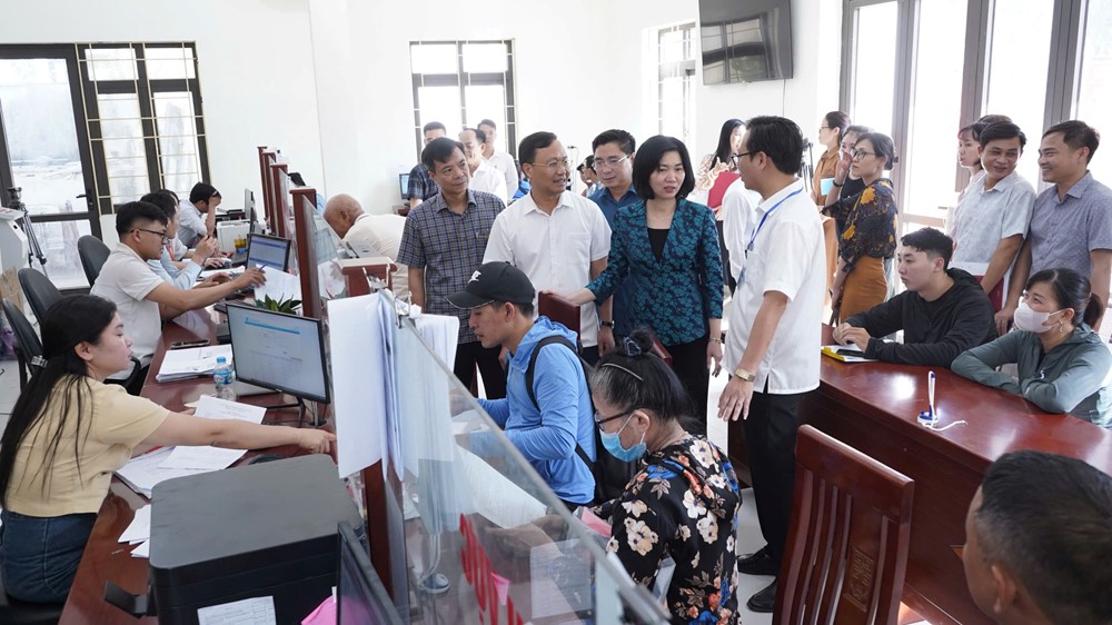 Xã Ứng Hoà: Quyết tâm cao nhất để tổ chức thành công đại hội Đảng bộ xã lần thứ I - ảnh 8