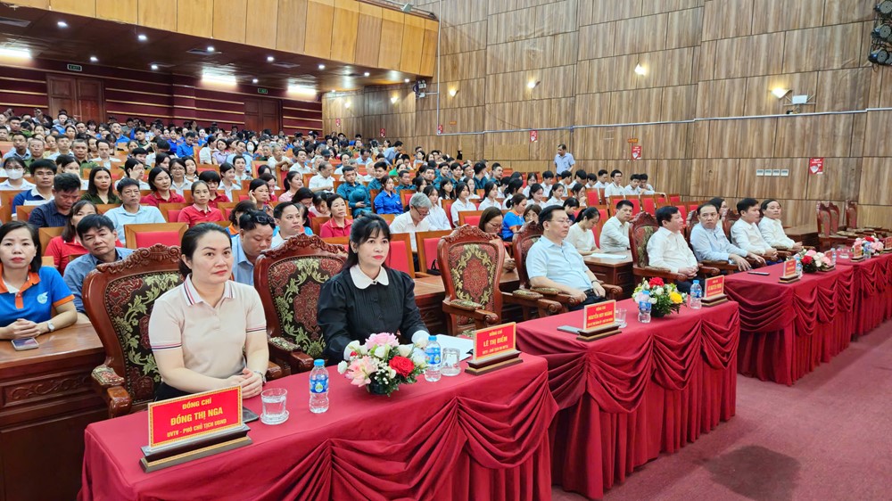 Xã Hoài Đức phát động tổng vệ sinh môi trường và chiến dịch 45 ngày hỗ trợ chuyển đổi số - ảnh 3