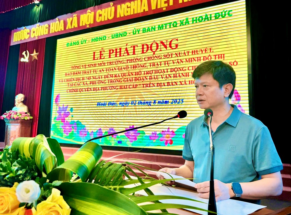 Xã Hoài Đức phát động tổng vệ sinh môi trường và chiến dịch 45 ngày hỗ trợ chuyển đổi số - ảnh 1
