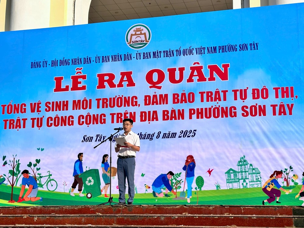 Phường Sơn Tây ra quân vệ sinh môi trường, đảm bả trật tự đô thị và trồng cây xanh - ảnh 2