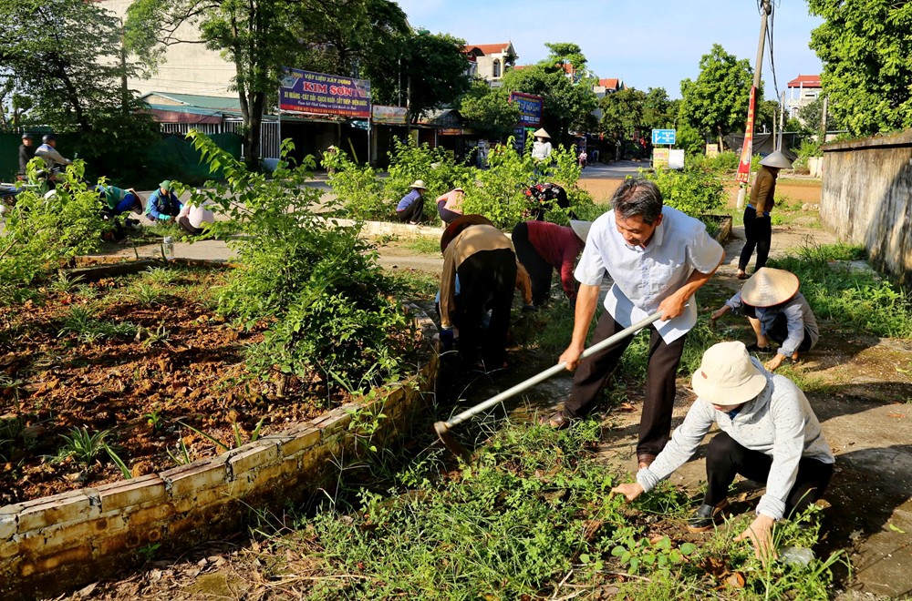 Xã Đoài Phương: Sôi động ra quân vệ sinh môi trường  - ảnh 5