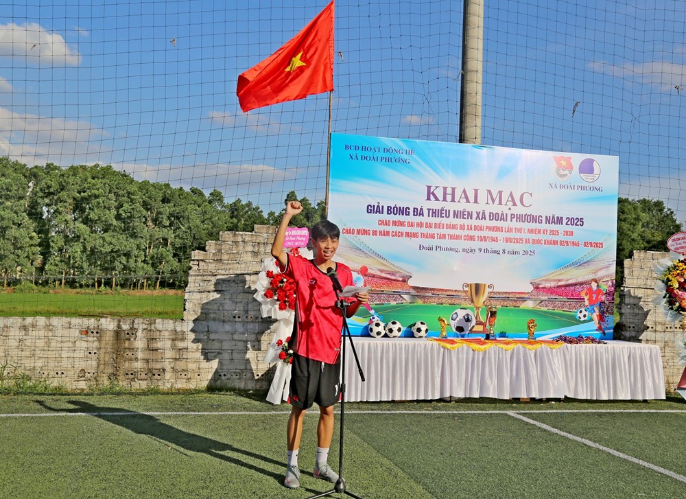 Đoài Phương khai mạc giải bóng đá thiếu niên chào mừng Đại hội đại biểu Đảng bộ xã  - ảnh 4