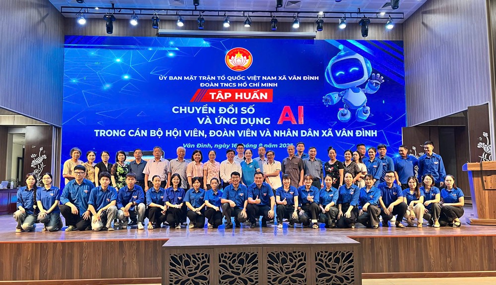 Xã Vân Đình: Tập huấn về chuyển đổi số và ứng dụng trí tuệ nhân tạo - ảnh 5