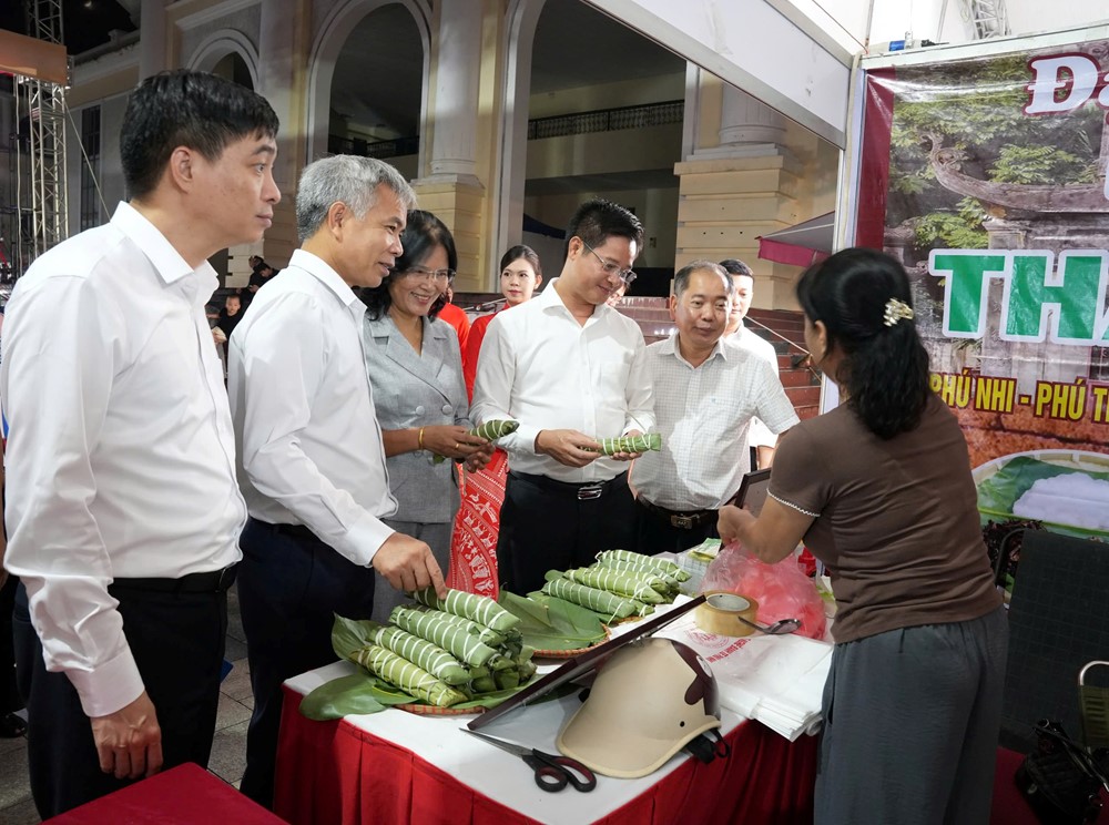 Khai mạc Tuần hàng Việt diễn ra trên địa bàn phường Sơn Tây - ảnh 5