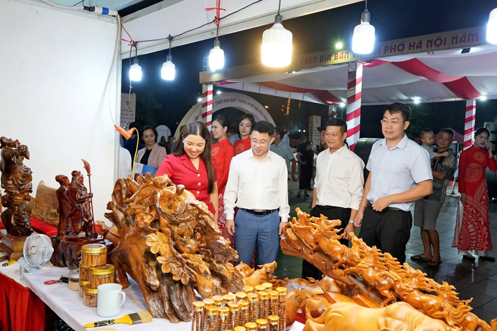 Khai mạc Tuần hàng Việt diễn ra trên địa bàn phường Sơn Tây - ảnh 4