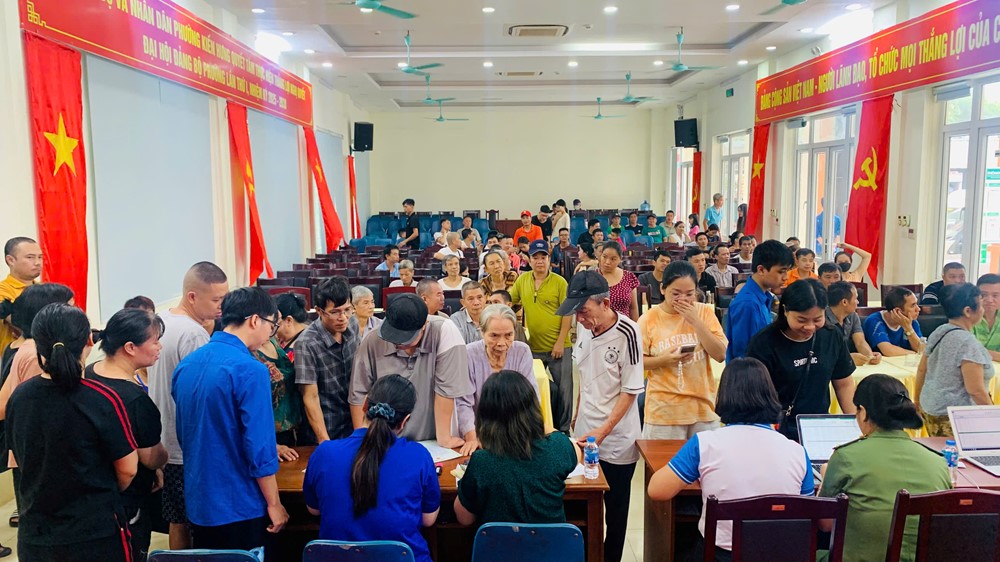 Trao quà tặng Tết độc lập - nhận niềm vui trọn vẹn - ảnh 10