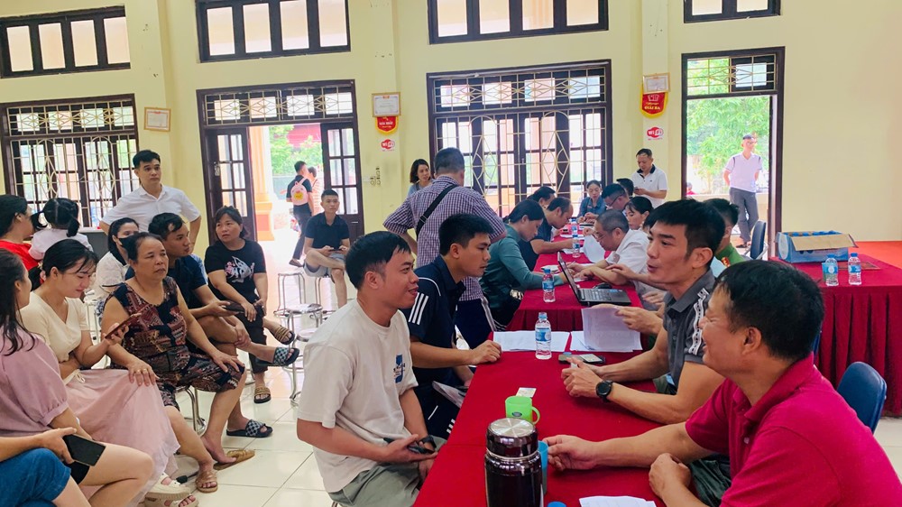Trao quà tặng Tết độc lập - nhận niềm vui trọn vẹn - ảnh 1