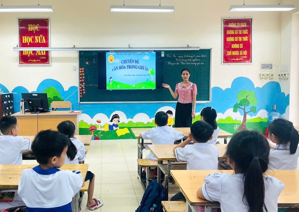 Các trường học trên địa bàn xã Ứng Thiên hân hoan khai giảng năm học mới - ảnh 9