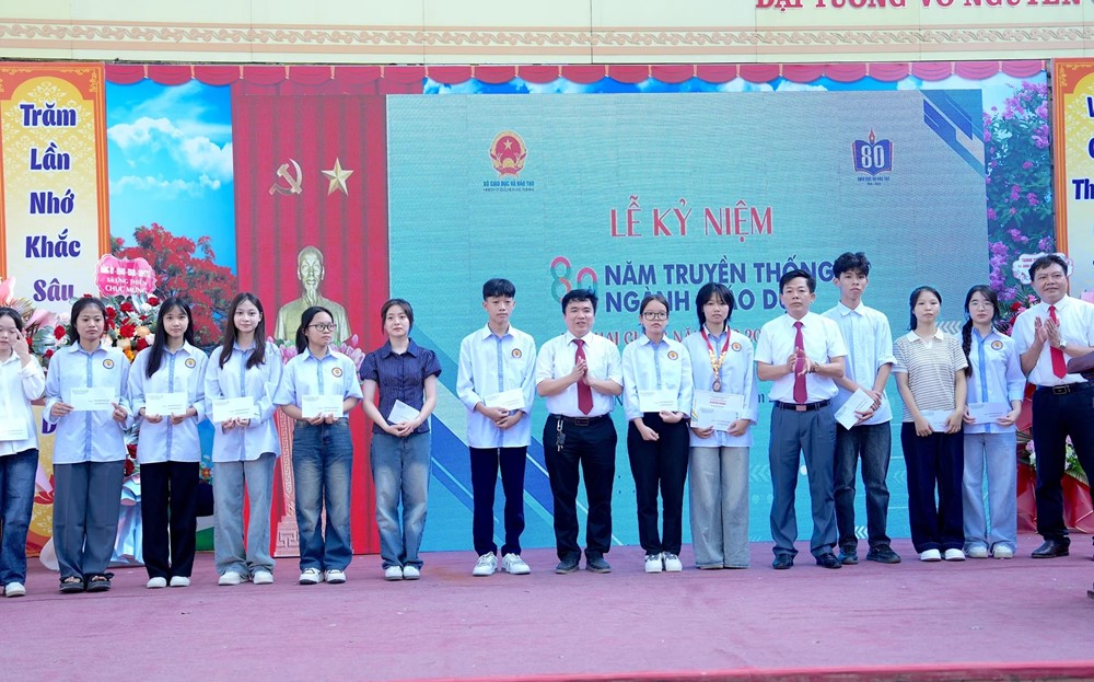 Xã Ứng Thiên: Hơn 8.500 học sinh tưng bừng ngày khai giảng năm học mới - ảnh 3