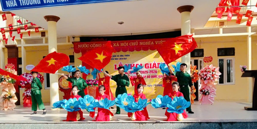 Xã Ứng Thiên: Hơn 8.500 học sinh tưng bừng ngày khai giảng năm học mới - ảnh 14