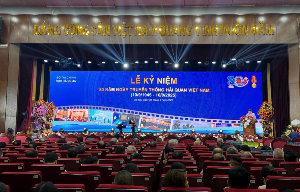 Hải quan Việt Nam đón nhận Huân chương Chiến công hạng Nhất - ảnh 2