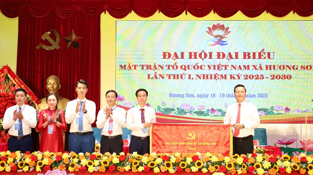 Tạo sức mạnh to lớn thực hiện mục tiêu phát triển xã Hương Sơn giàu đẹp - ảnh 2